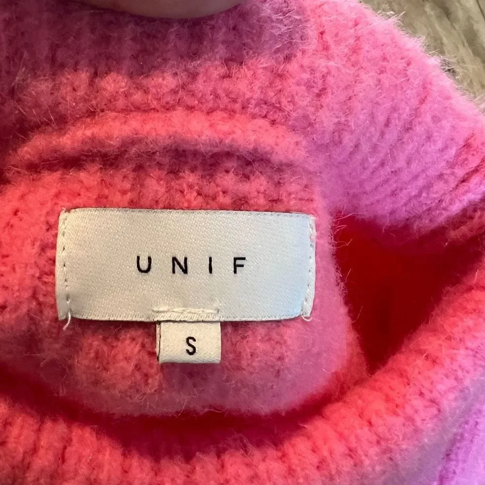 Unif women’s pink sweater size s